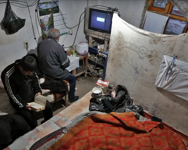 빈곤한 김 유리씨 가족 사진3