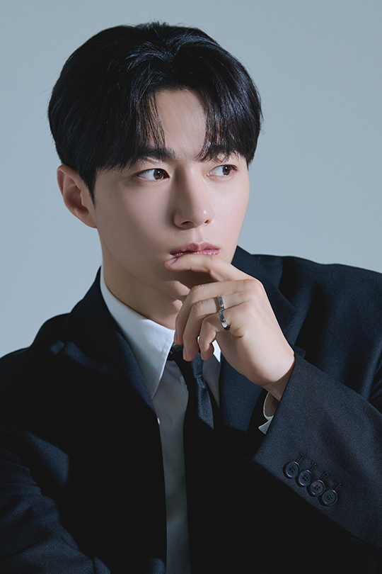배우 김명수 이미지