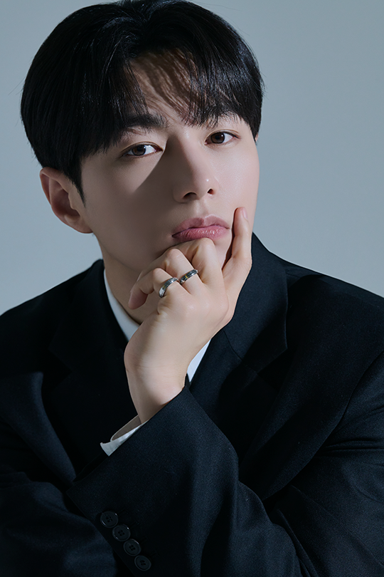 배우 김명수 이미지