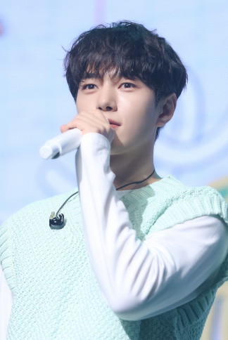 배우 김명수 이미지